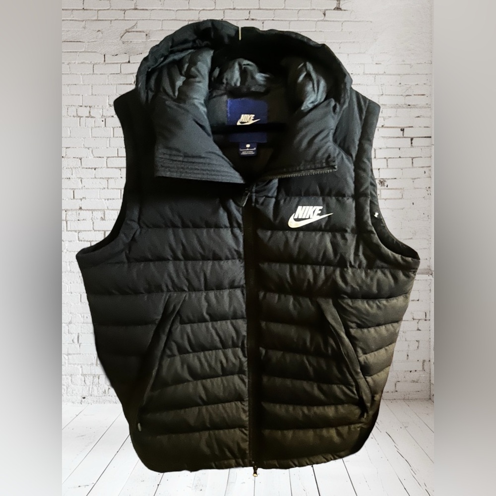 NIKE Sportswear Down Filled Hooded Vest